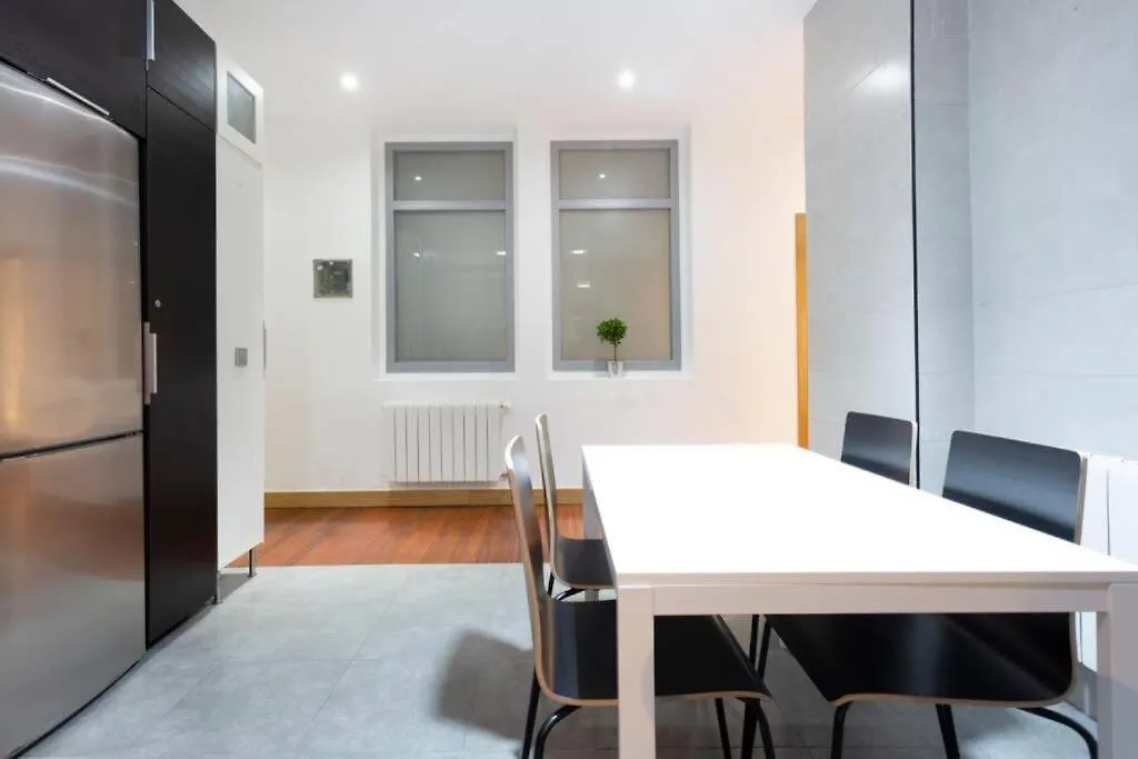 Bilbao Guggenheim Apartment By Getxo Garden Houses